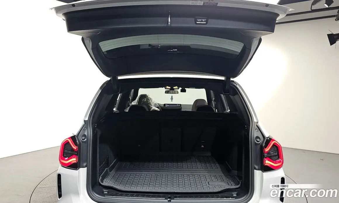 BMW iX3 2024 0.2 автомат (гидро), фото 23