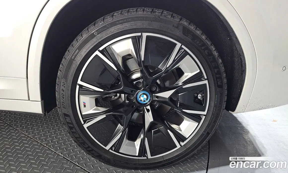 BMW iX3 2024 0.2 автомат (гидро), фото 6