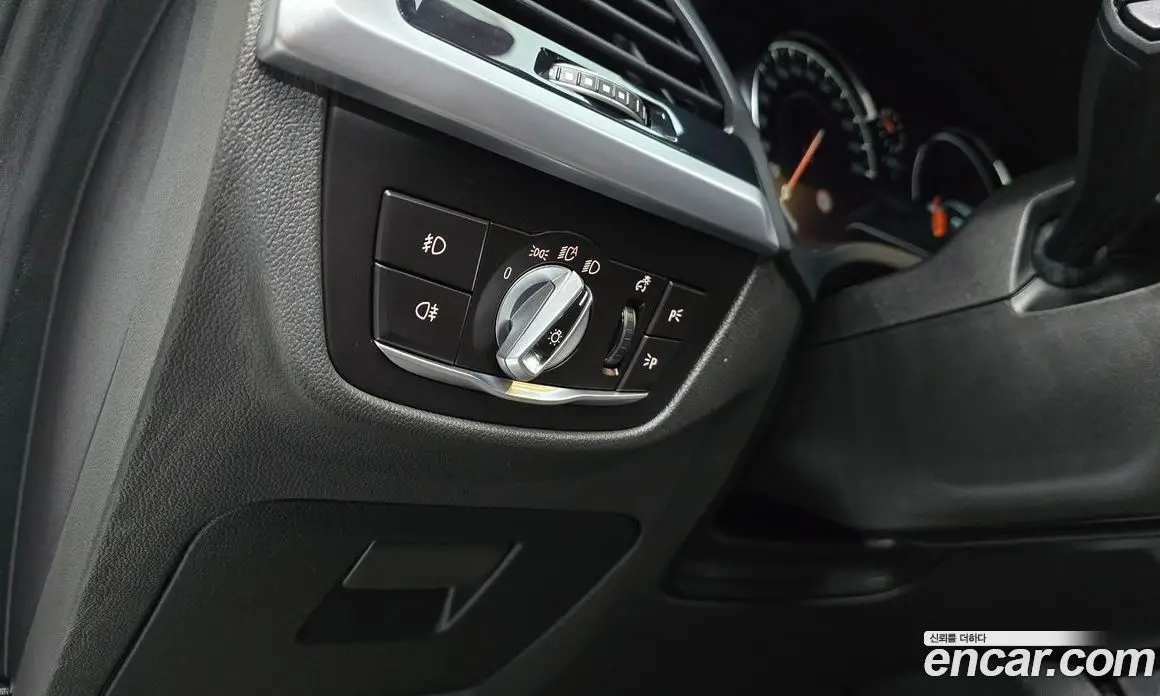 BMW X3 2019 2.0 автомат (гидро), фото 27