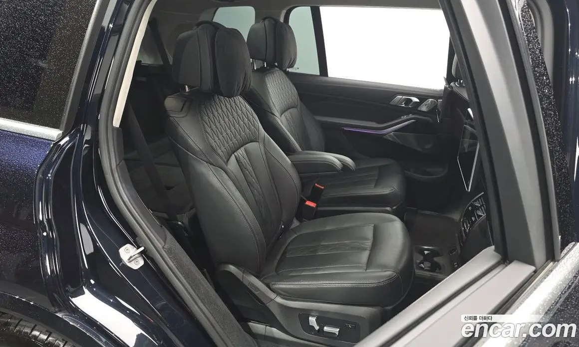 BMW X7 2021 4.4 автомат (гидро), фото 18