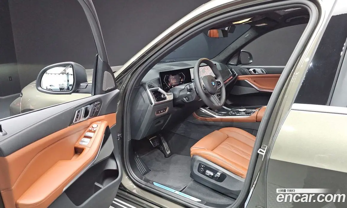 BMW X7 2025 3.0 автомат (гидро), фото 13