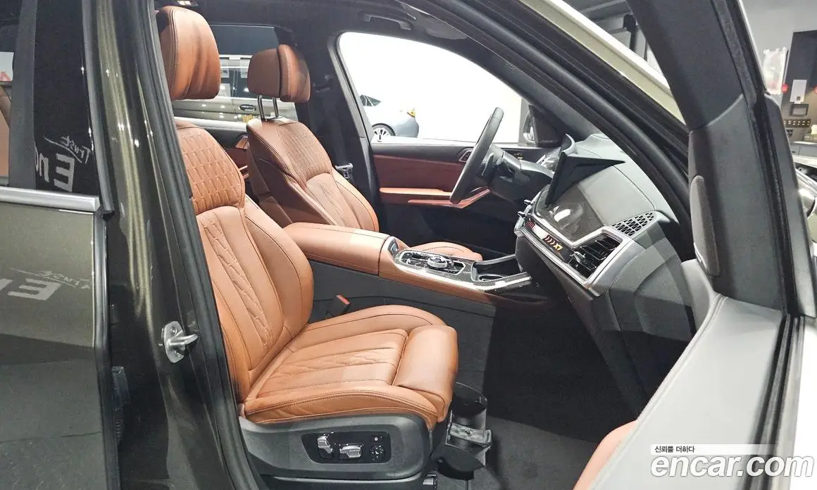 BMW X7 2025 3.0 автомат (гидро), фото 18