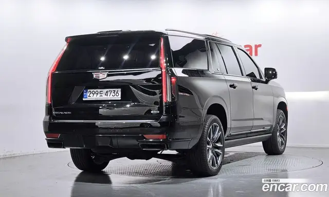 Cadillac Escalade 2023 6.2 автомат (гидро), миниатюра 2