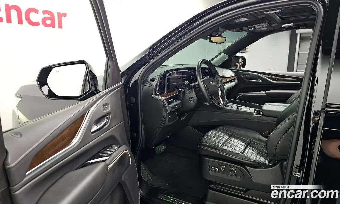 Cadillac Escalade 2023 6.2 автомат (гидро), фото 13