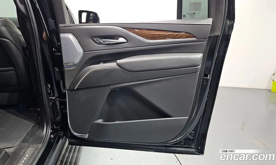 Cadillac Escalade 2023 6.2 автомат (гидро), фото 15