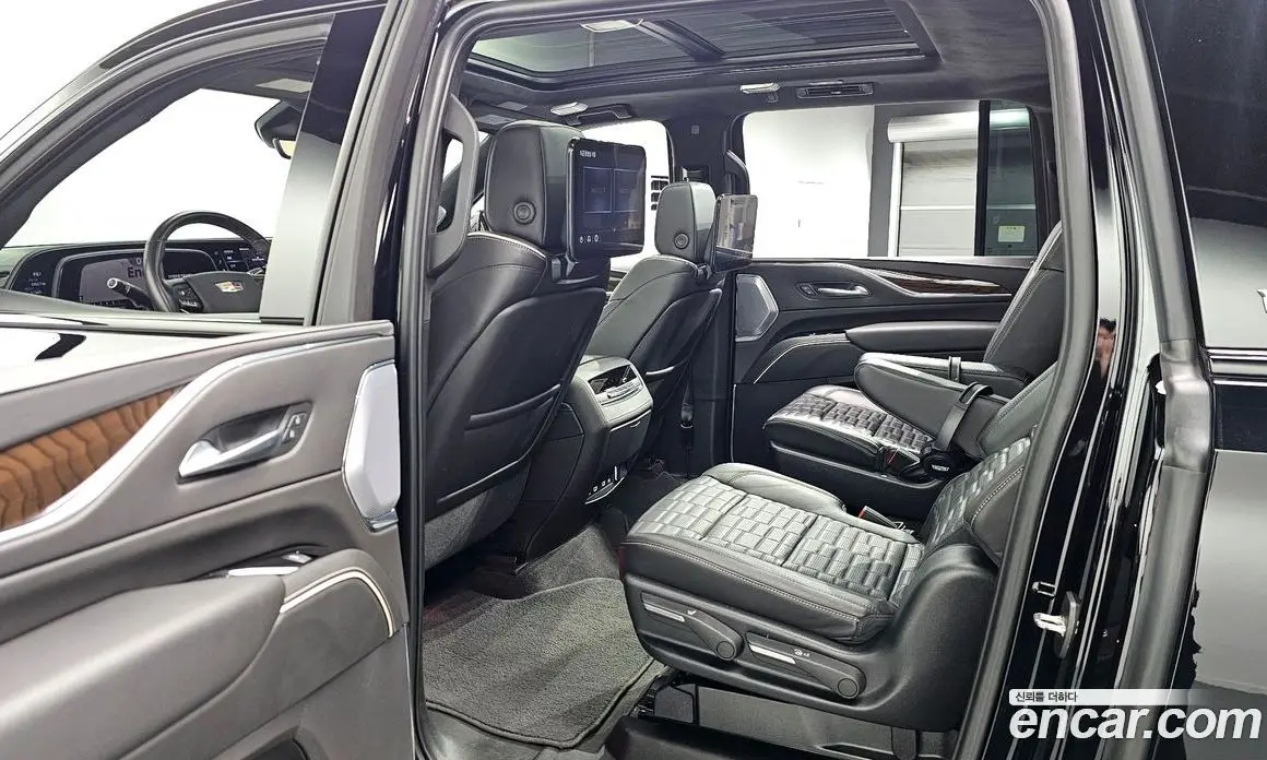 Cadillac Escalade 2023 6.2 автомат (гидро), фото 17