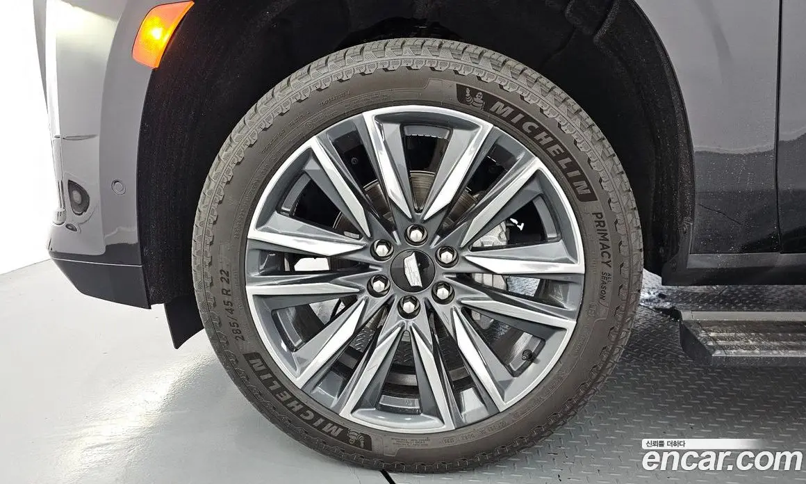 Cadillac Escalade 2023 6.2 автомат (гидро), фото 5