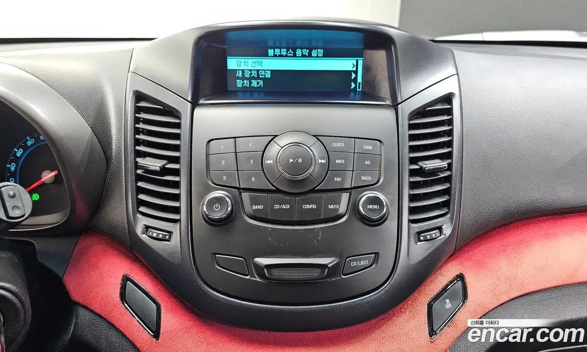 Chevrolet Orlando 2011 2.0 автомат (гидро), фото 21