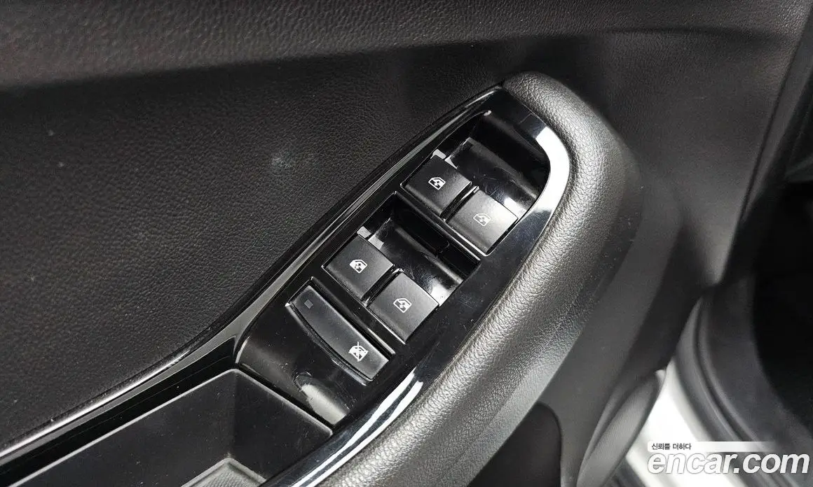 Chevrolet Orlando 2011 2.0 автомат (гидро), фото 26