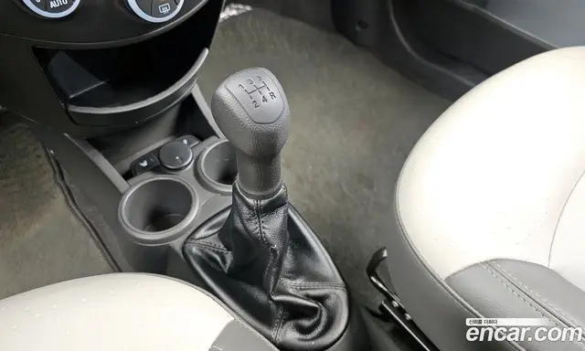 Chevrolet Spark 2012 1.0 механика, миниатюра 9