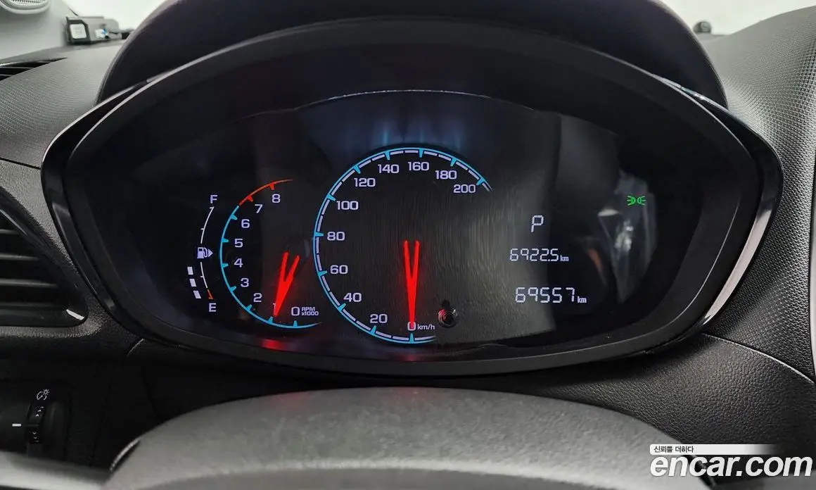 Chevrolet Spark 2015 1.0 автомат (гидро), фото 8
