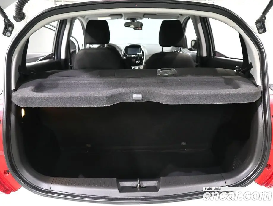 Chevrolet Spark 2016 1.0 автомат (гидро), фото 16 Chevrolet Spark 2016 1.0 автомат (гидро), фото 16