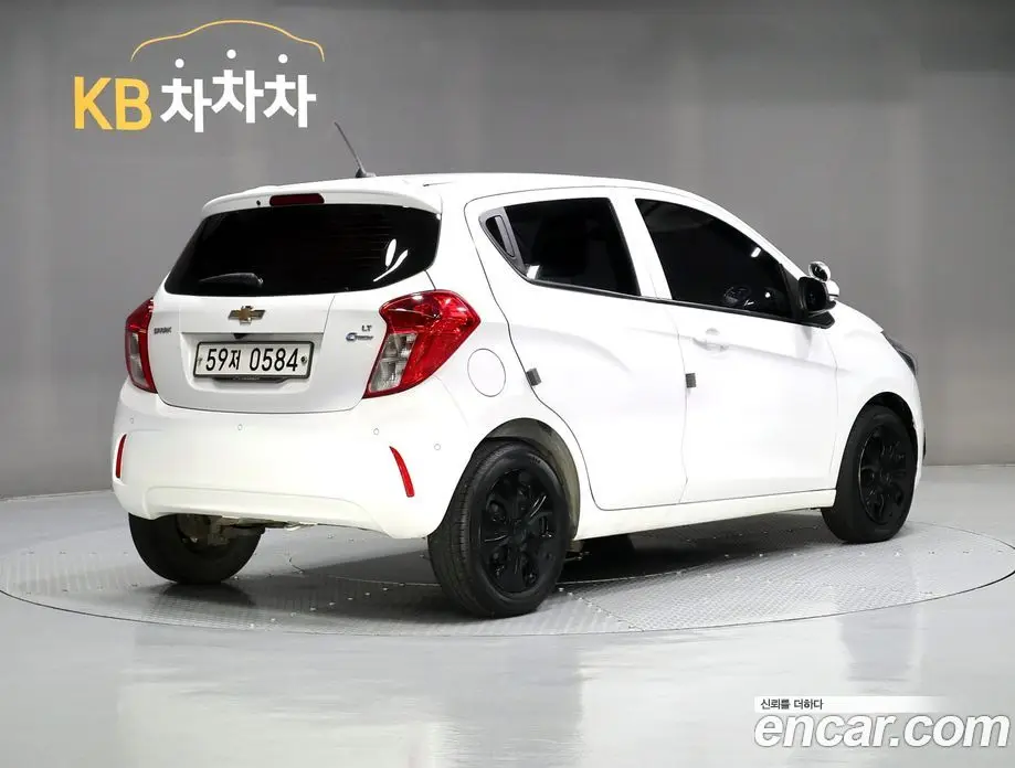 Chevrolet Spark 2016 1.0 автомат (гидро), фото 3 Chevrolet Spark 2016 1.0 автомат (гидро), фото 3