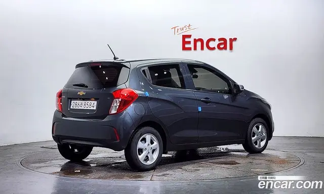 Chevrolet Spark 2016 1.0 автомат (робот), миниатюра 2