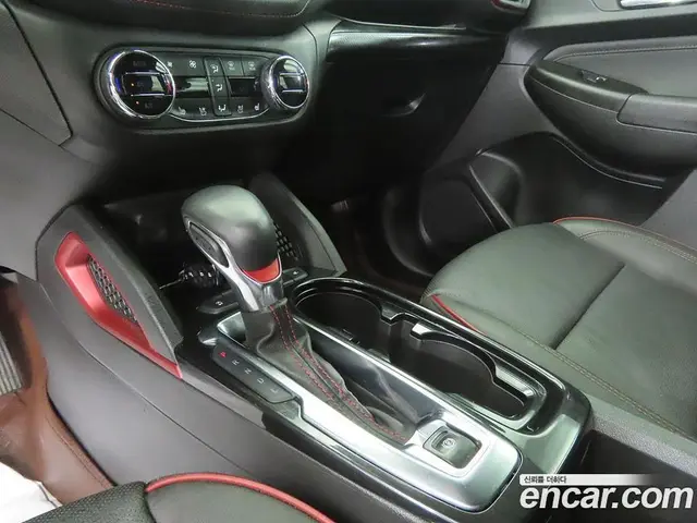 Chevrolet TrailBlazer 2023 1.3 автомат (гидро), миниатюра 11