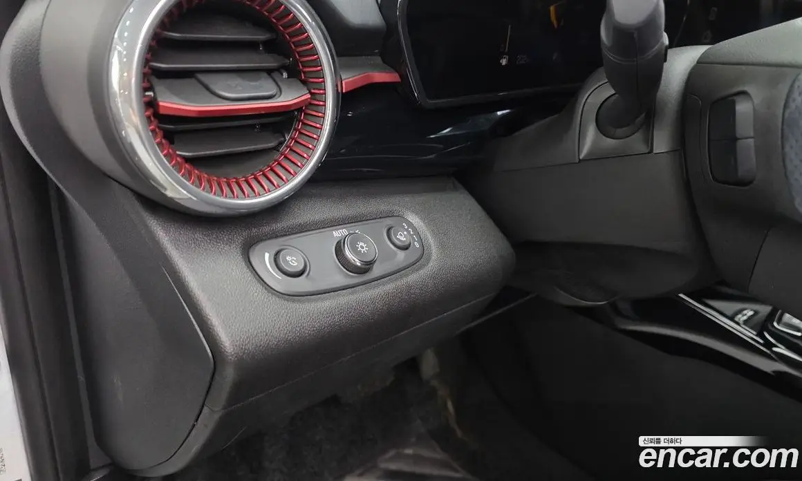 Chevrolet Trax 2023 1.2 автомат (гидро), фото 19