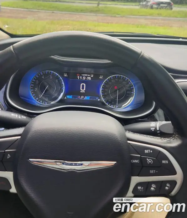 Chrysler 200 2015 2.4 автомат (гидро), миниатюра 5