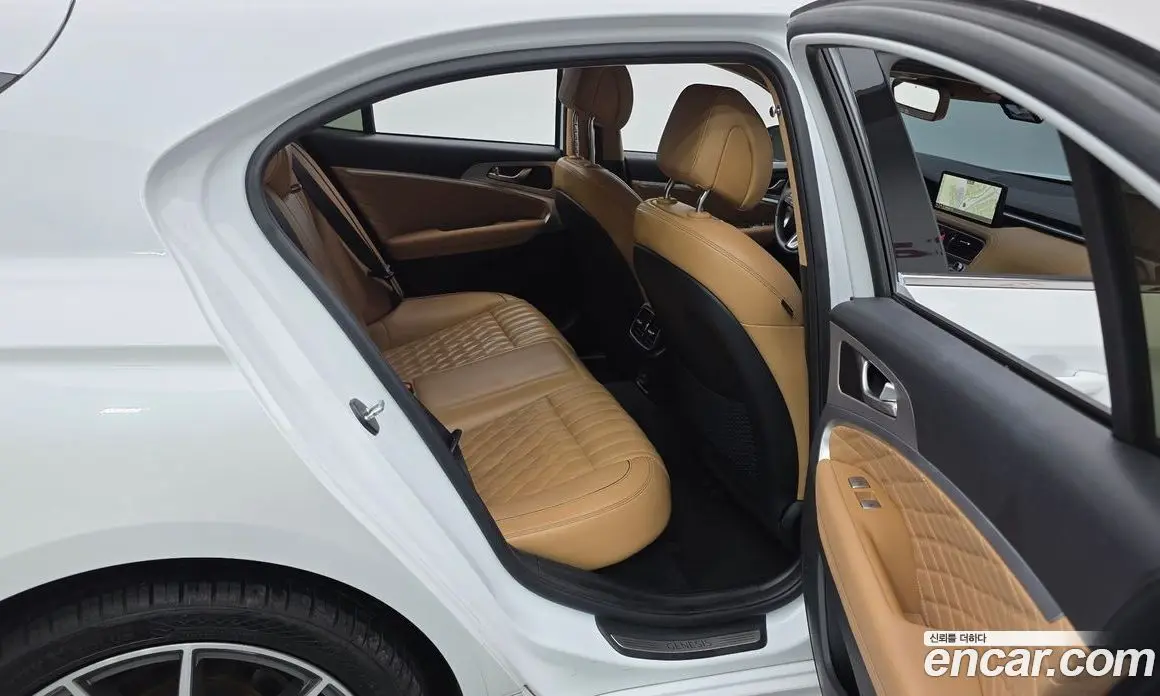 Genesis G70 2022 2.0 автомат (гидро), фото 11
