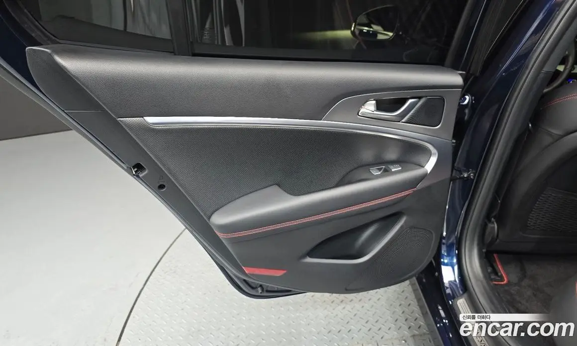 Genesis G70 2025 2.5 автомат (гидро), фото 15