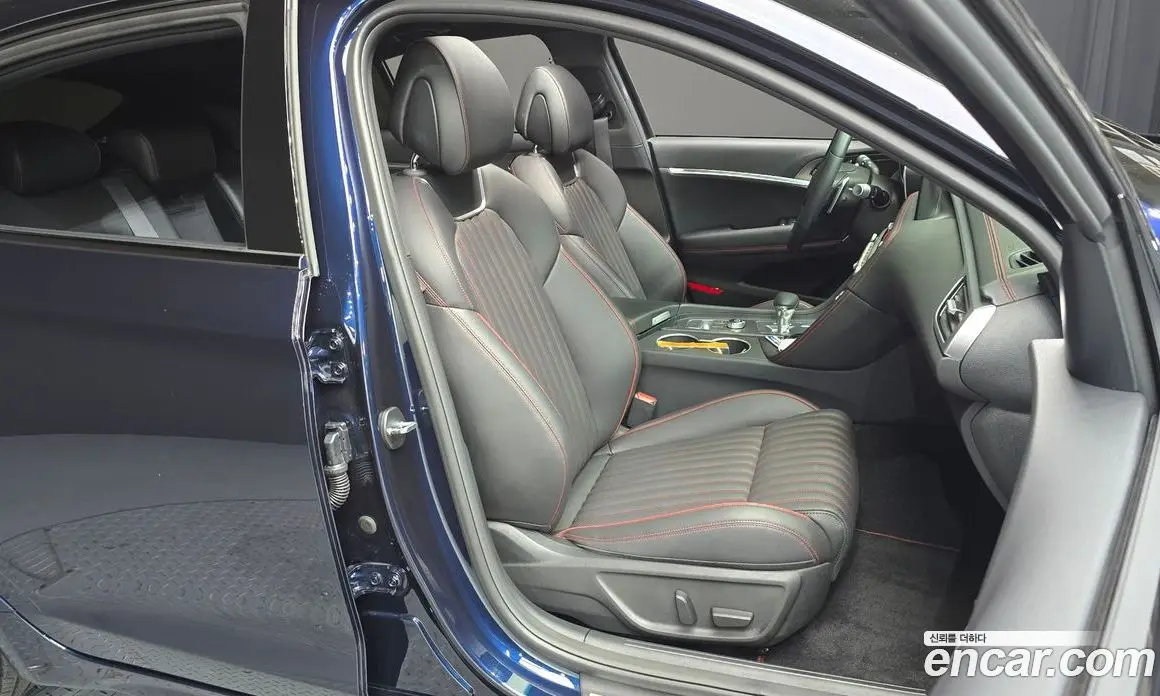 Genesis G70 2025 2.5 автомат (гидро), фото 16