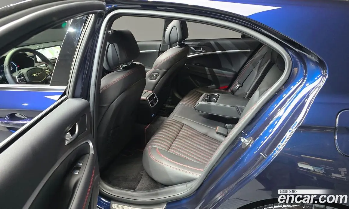 Genesis G70 2025 2.5 автомат (гидро), фото 17