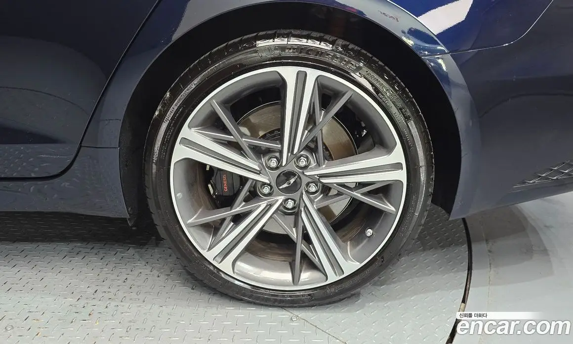 Genesis G70 2025 2.5 автомат (гидро), фото 7