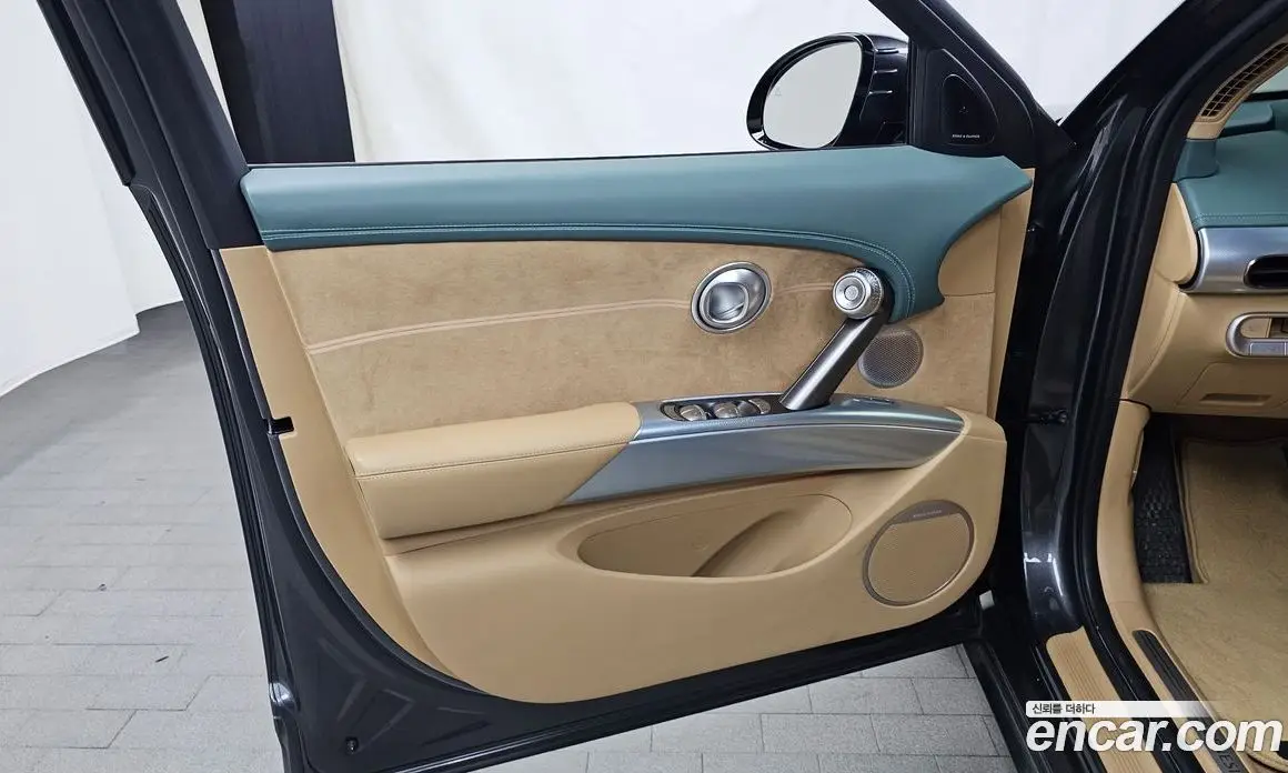 Genesis GV60 2022 0.1 автомат (гидро), фото 14