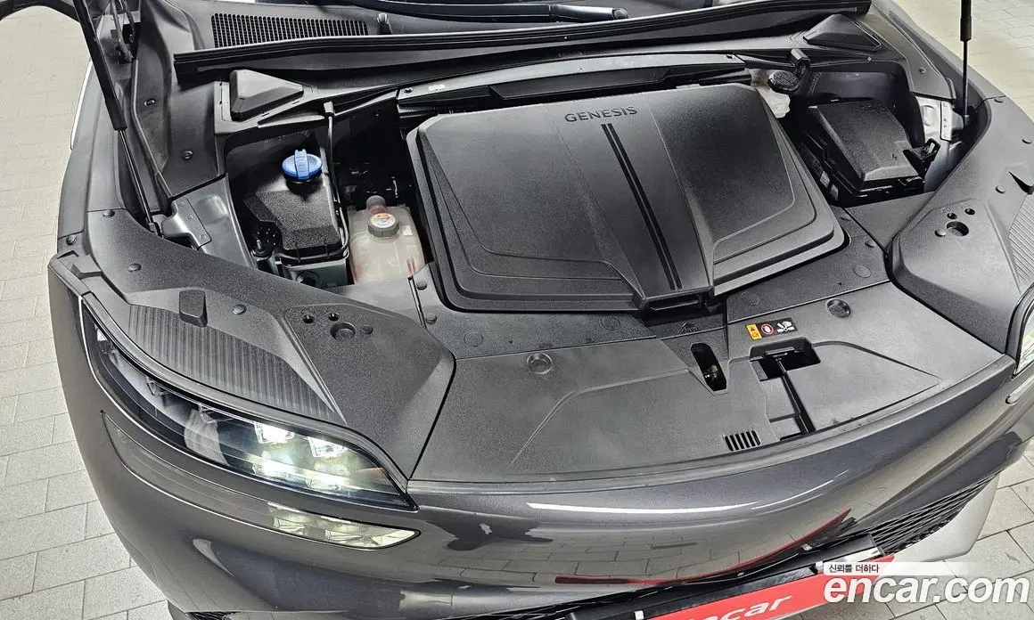 Genesis GV60 2022 0.1 автомат (гидро), фото 6