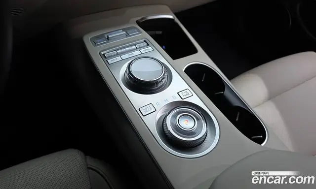 Genesis GV70 2022 2.5 автомат (гидро), миниатюра 12