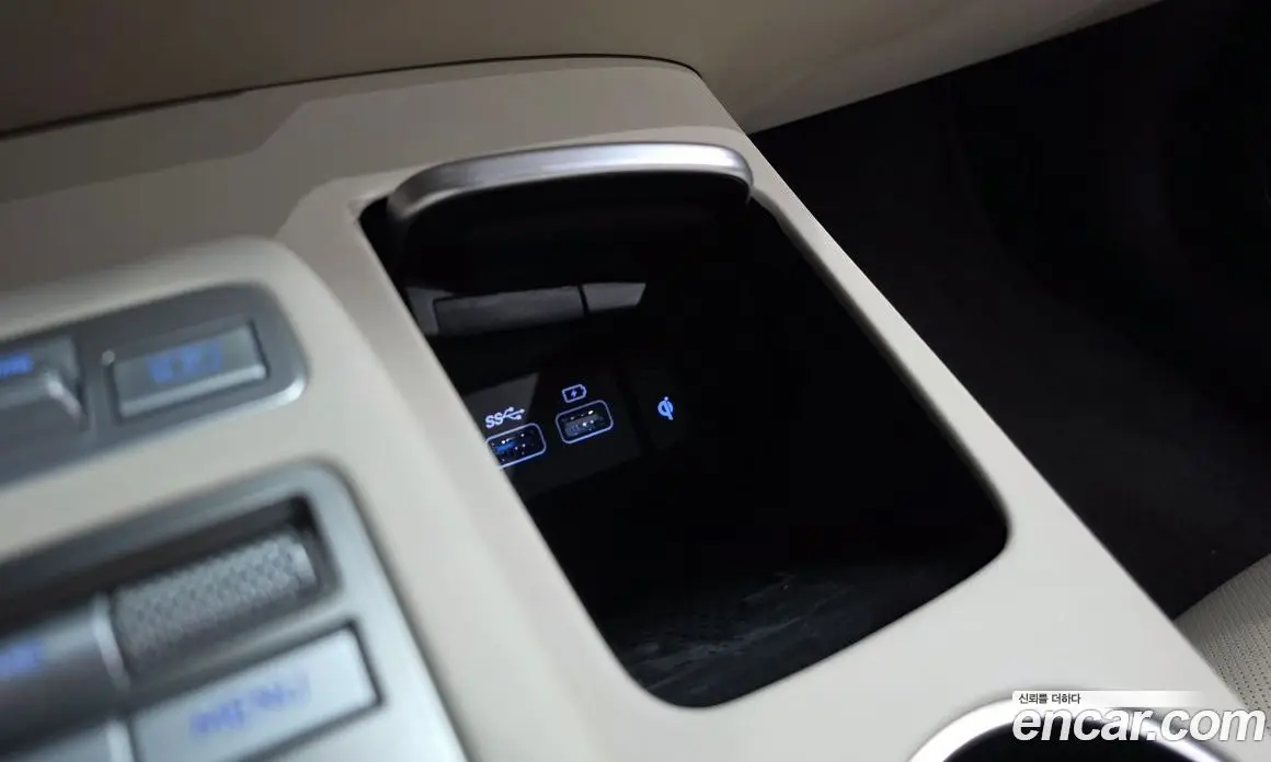 Genesis GV70 2022 2.5 автомат (гидро), фото 16