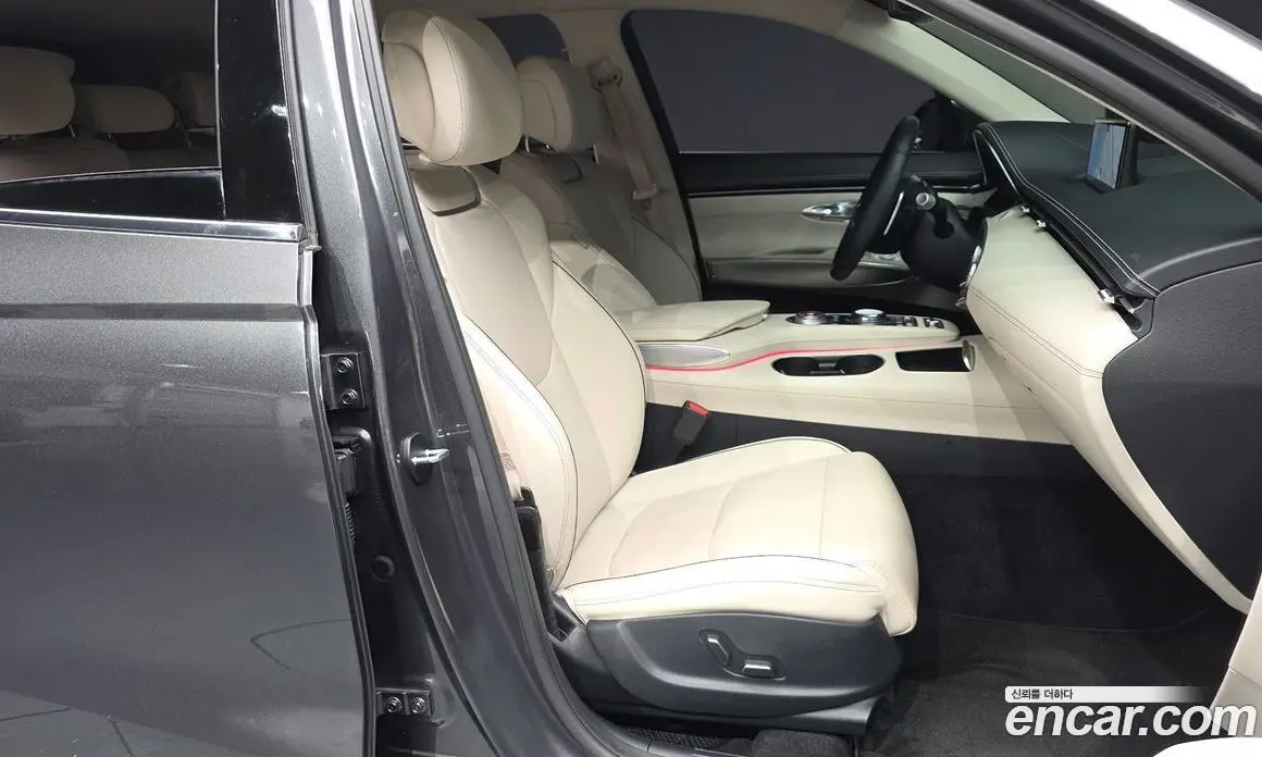 Genesis GV70 2022 2.5 автомат (гидро), фото 17