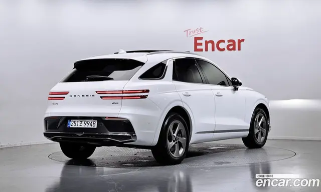Genesis GV70 2024 3.5 автомат (гидро), миниатюра 2