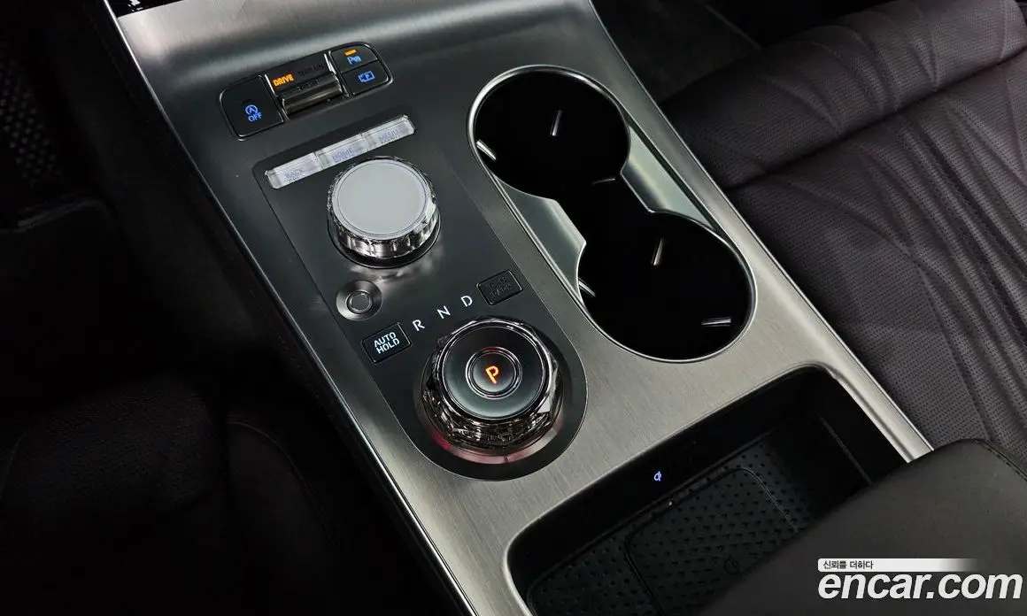 Genesis GV70 2024 2.5 автомат (гидро), фото 12