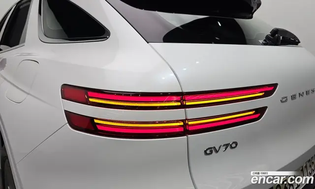 Genesis GV70 2024 2.5 автомат (гидро), миниатюра 9