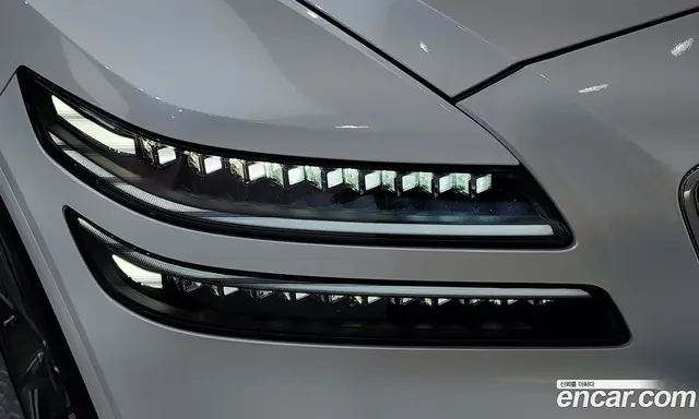 Genesis GV80 2024 2.5 автомат (гидро), миниатюра 7