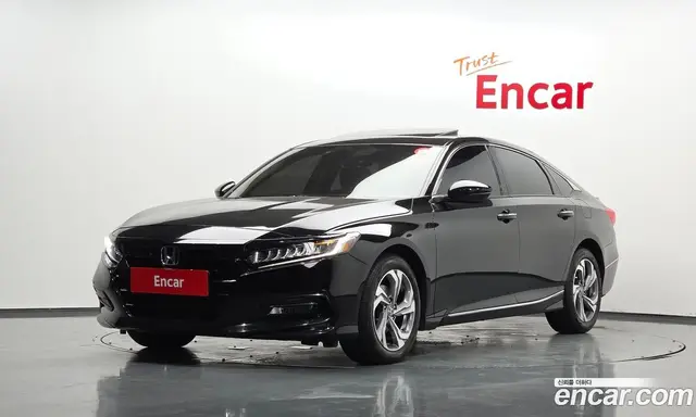 Honda Accord 2018 1.5 автомат (гидро), миниатюра 1