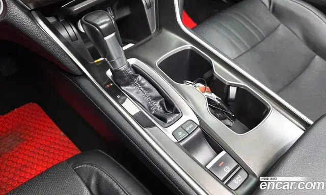 Honda Accord 2018 1.5 автомат (гидро), миниатюра 12