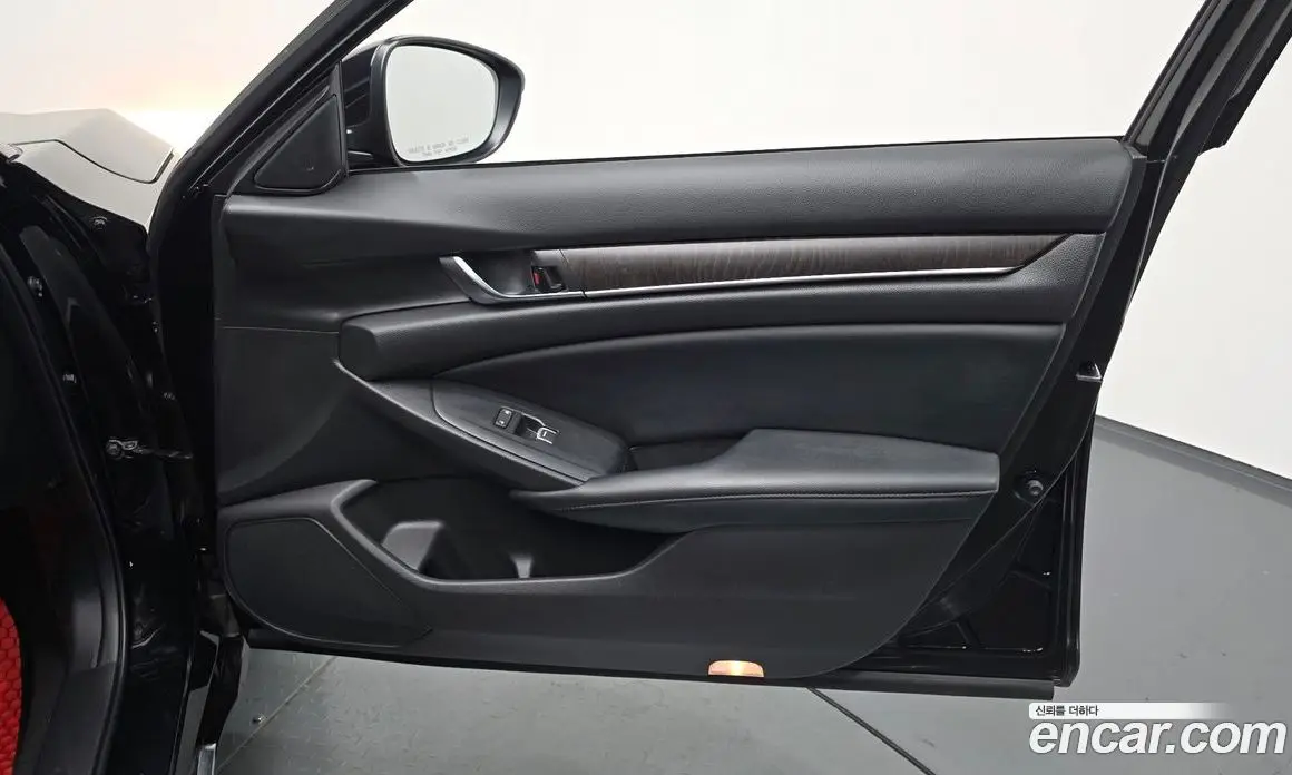 Honda Accord 2018 1.5 автомат (гидро), фото 15