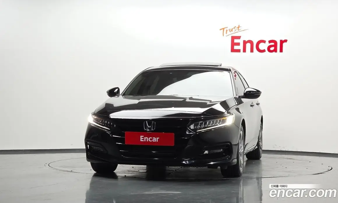 Honda Accord 2018 1.5 автомат (гидро), фото 3