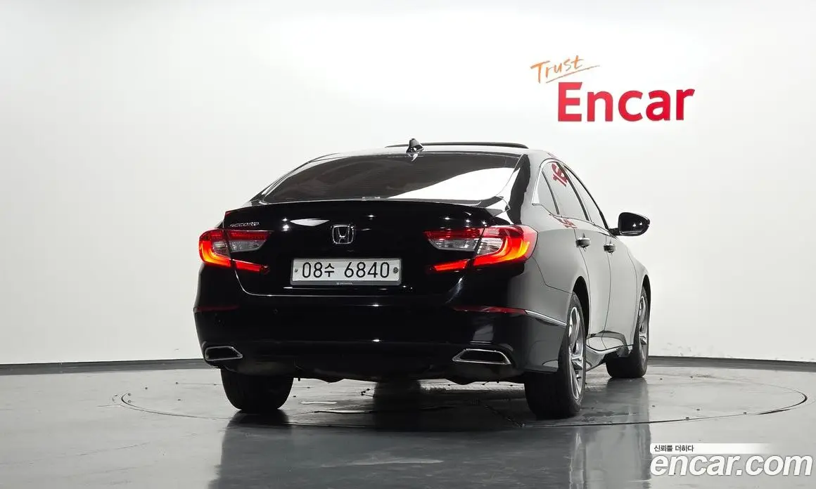 Honda Accord 2018 1.5 автомат (гидро), фото 4