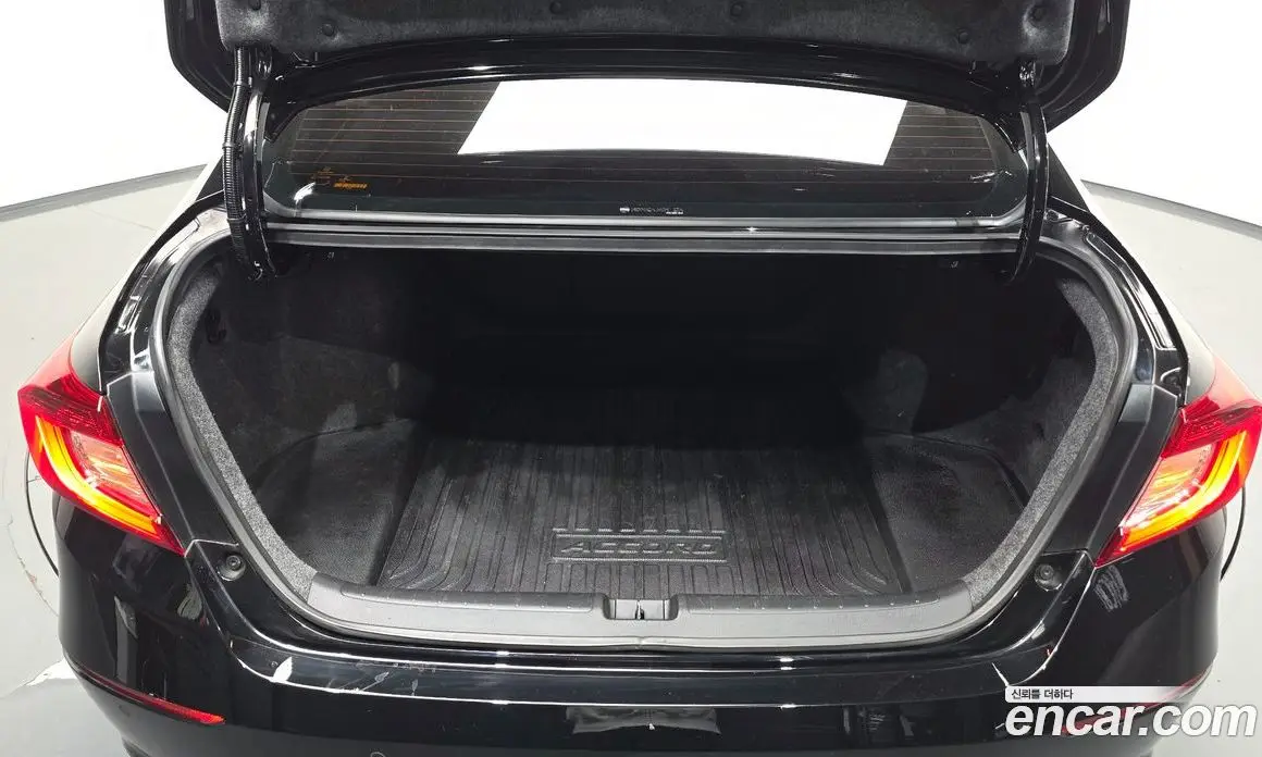 Honda Accord 2018 1.5 автомат (гидро), фото 31