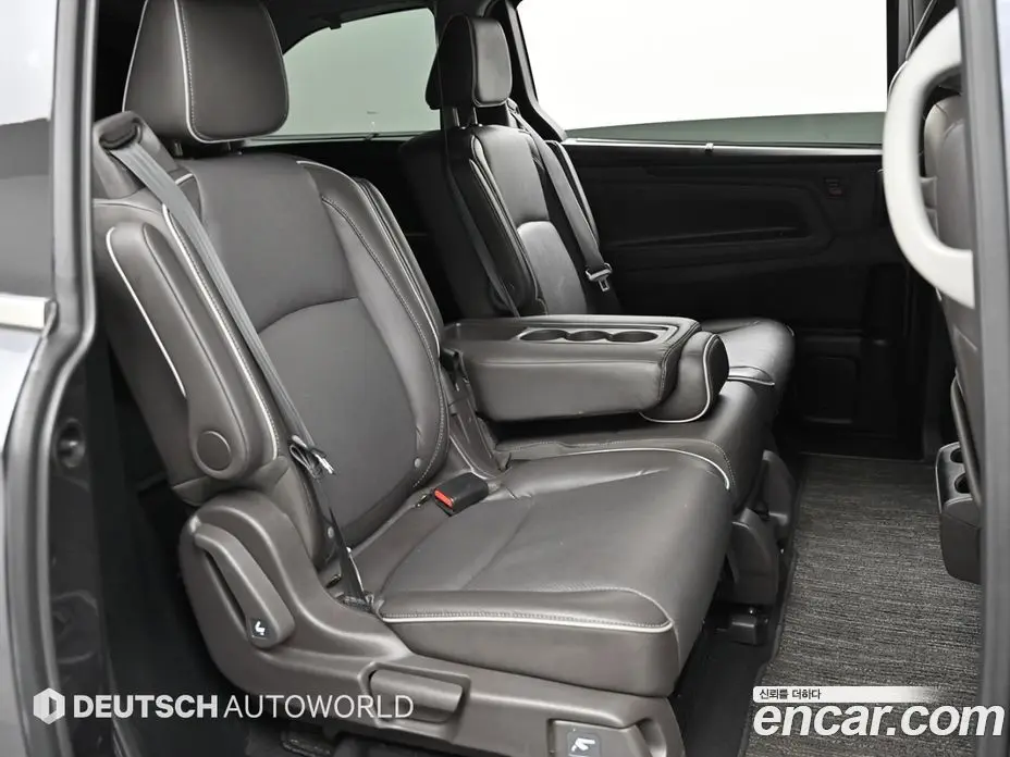 Honda Odyssey 2022 3.5 автомат (гидро), фото 12 Honda Odyssey 2022 3.5 автомат (гидро), фото 12