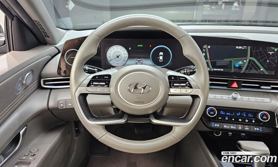 Hyundai Avante 2022 1.6 автомат (гидро), фото 19