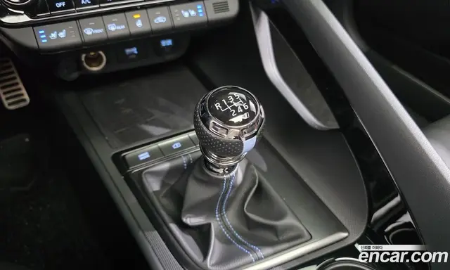 Hyundai Avante 2023 2.0 механика, миниатюра 12