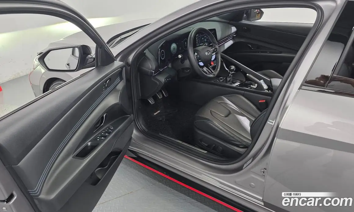 Hyundai Avante 2023 2.0 механика, фото 13