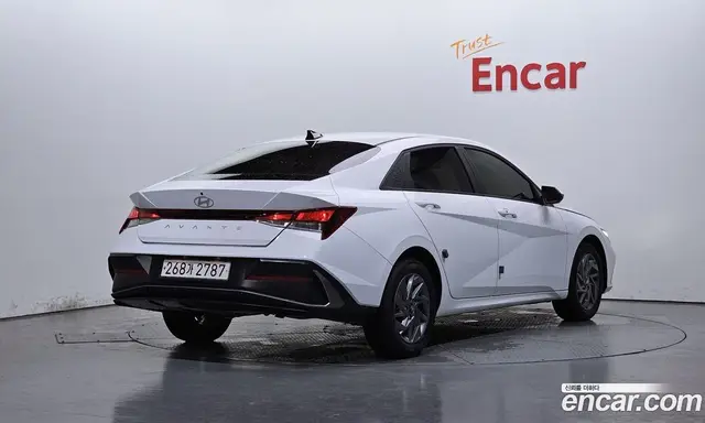 Hyundai Avante 2024 1.6 автомат (гидро), миниатюра 2
