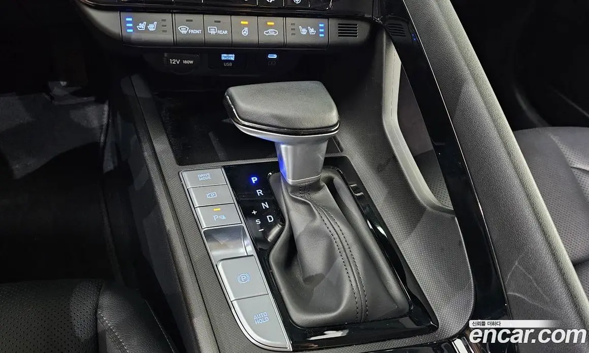 Hyundai Avante 2024 1.6 автомат (гидро), фото 12