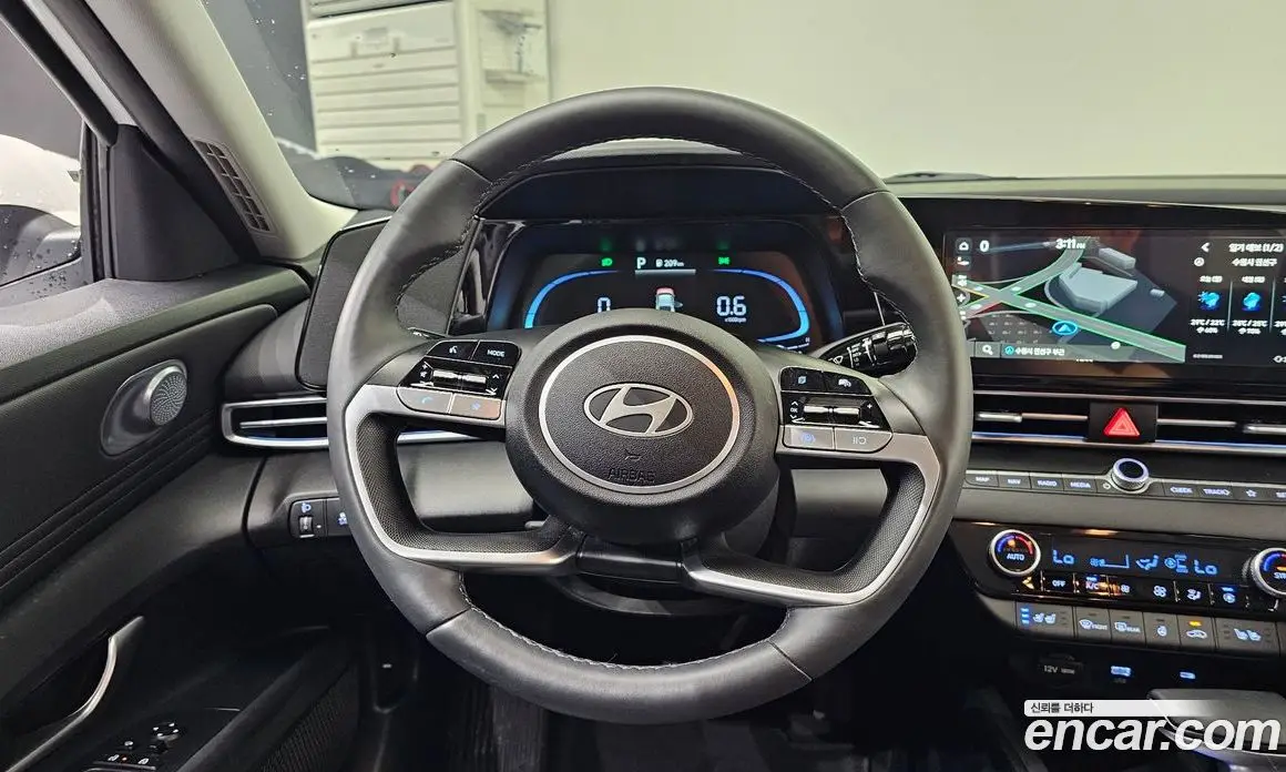 Hyundai Avante 2024 1.6 автомат (гидро), фото 19