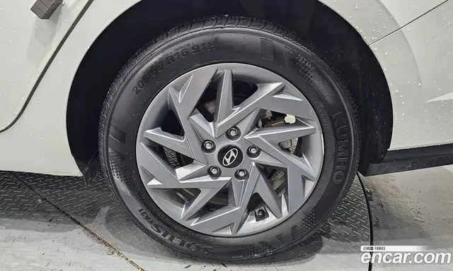 Hyundai Avante 2024 1.6 автомат (гидро), миниатюра 7