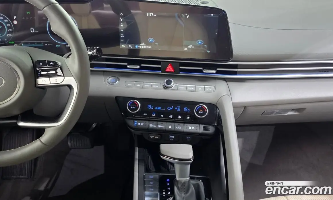 Hyundai Avante 2024 1.6 автомат (гидро), фото 20